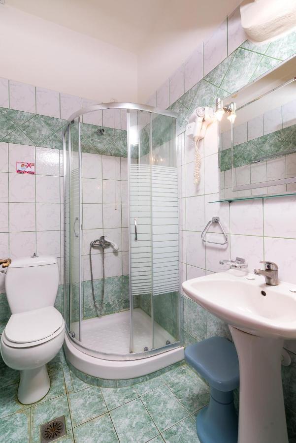 Hotel Ralitsa リメナリア エクステリア 写真